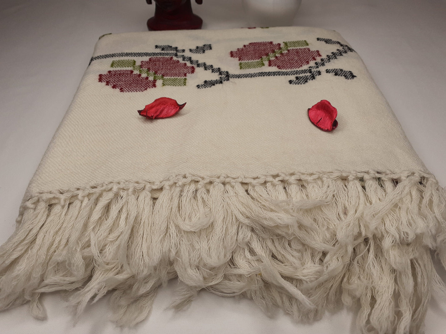 TARA Handwoven Embroidered White Pure Himalayan Sheep Wool Meditation Shawl,Himalayan Prayer Wrap,Ethnic Kullu Indian Floral Scarf/Stole