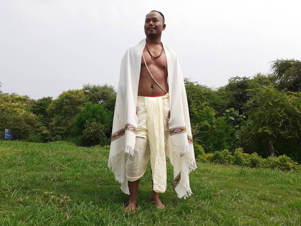 SURYA Handwoven White Pure Himalayan Sheep Wool Meditation Shawl,Himalayan Prayer Blanket,Kullu Shawl,Ethnic Indian Shawl,Wool Prayer Wrap