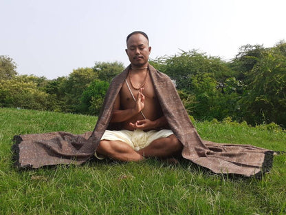 Handwoven Brown Pure Himalayan Sheep Wool Meditation Shawl,Himalayan Prayer Blanket,Kullu Shawl,Ethnic Indian Shawl,Wool Prayer Wrap