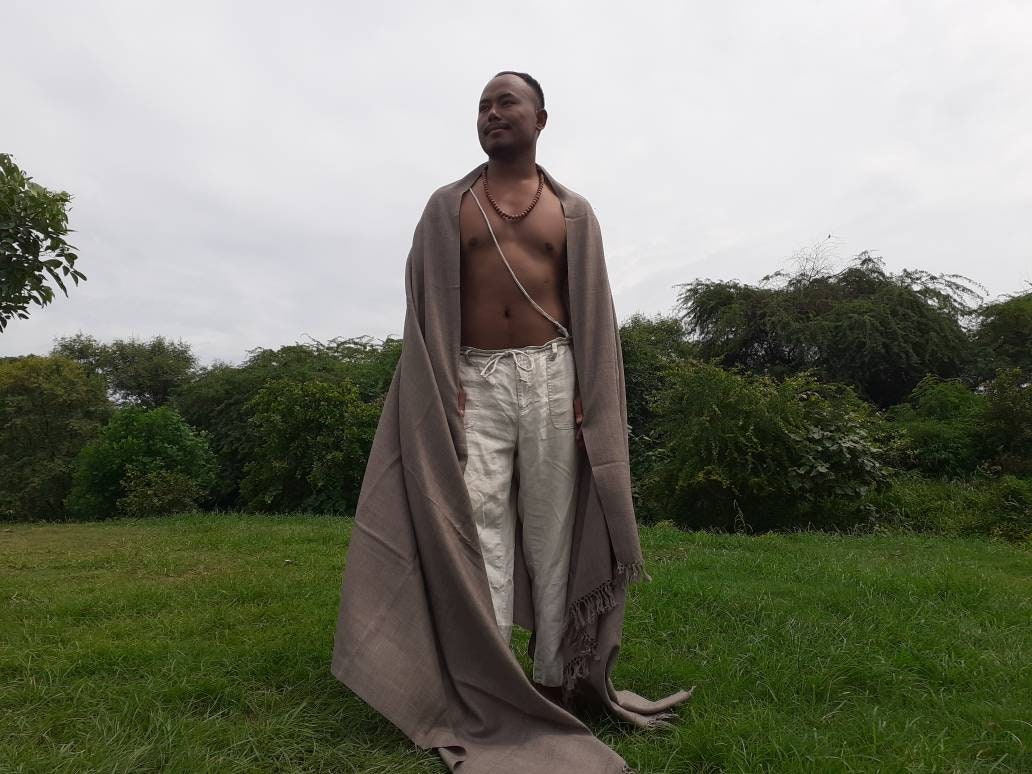 Large Handwoven Light Brown Pure Himalayan Sheep Wool Meditation Shawl, HandmaHimalayan Prayer Blanket,Kullu Shawl,Ethnic Indian Prayer Wrap