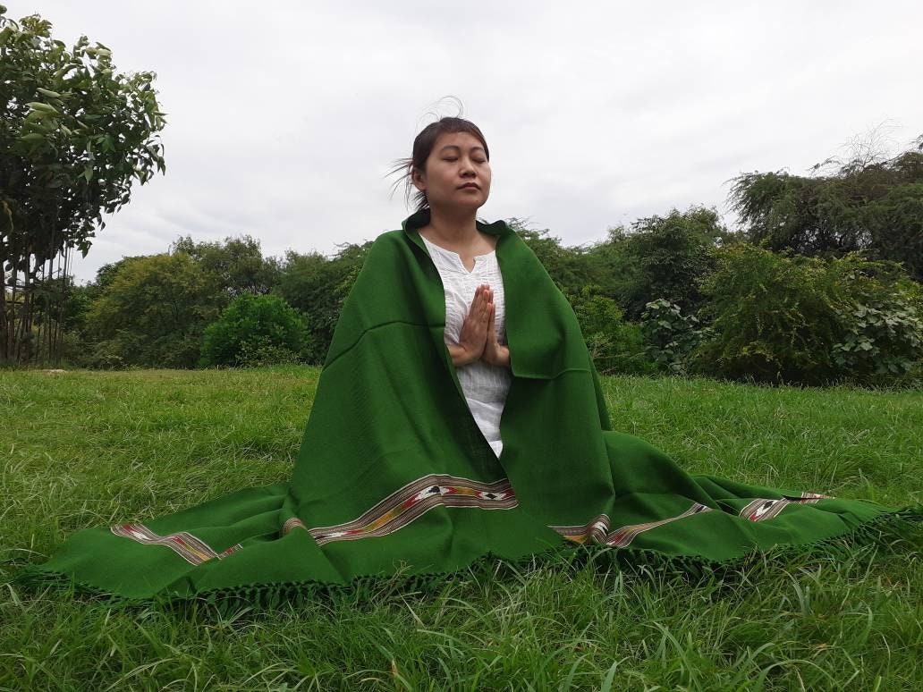 Handwoven Green Pure Himalayan Sheep Wool Meditation Shawl,Himalayan Prayer Blanket,Kullu Shawl,Ethnic Indian Shawl,Wool Prayer Wrap