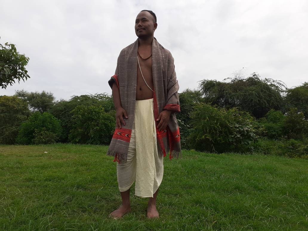 Handwoven Pure Himalayan Sheep Wool Meditation Shawl,Himalayan Prayer Blanket,Kullu Shawl,Ethnic Indian Shawl,Wool Prayer Wrap