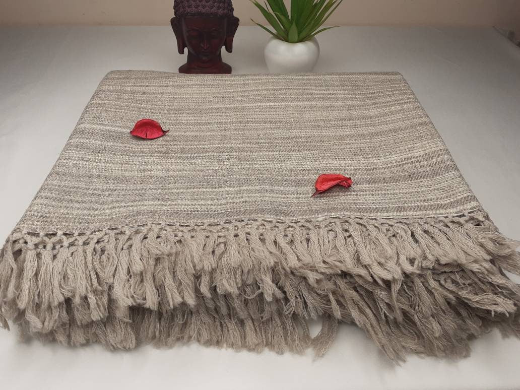 INDRA X-Large Thick Light Grey Handspun Handwoven Himalayan Yak Wool Meditation Blanket,Tibetan Yak Wool Wrap,Tibetan Yak Wool Prayer Zen
