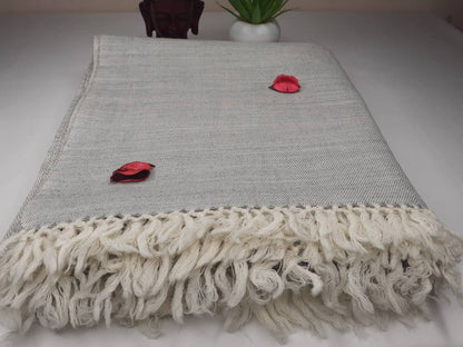 Handwoven Handspun Offwhite Himalayan Sheep Wool Meditation Shawl,Himalayan Prayer Blanket,Kullu Shawl,Ethnic Indian Shawl,Wool Prayer Wrap