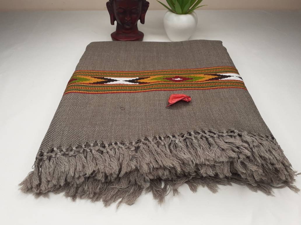 Traditional Kullu Patti Grey Handwoven Pure Himalayan Sheep Wool Meditation Shawl,Himalayan Wool Prayer Scarf,Ethnic Indian Kullu Shawl/Wrap