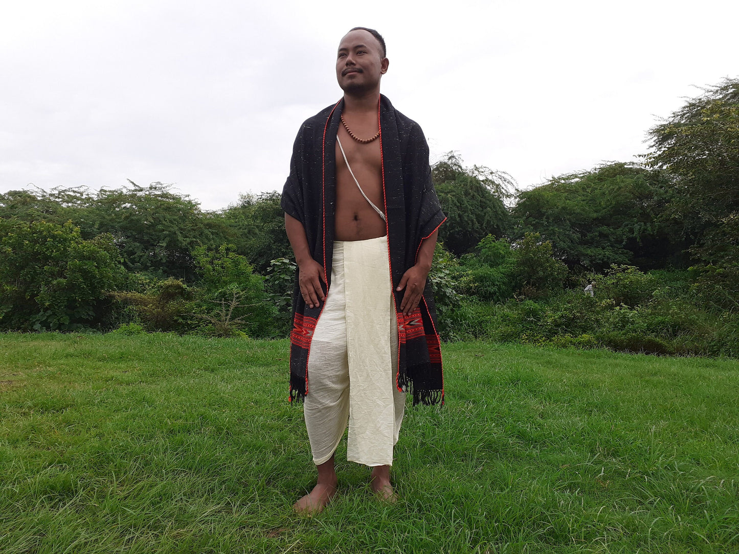Handwoven Black Pure Himalayan Sheep Wool Meditation Shawl,Himalayan Prayer Blanket,Kullu Shawl,Ethnic Indian Shawl,Wool Prayer Wrap