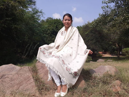 TARA Handwoven Embroidered White Pure Himalayan Sheep Wool Meditation Shawl,Himalayan Prayer Wrap,Ethnic Kullu Indian Floral Scarf/Stole