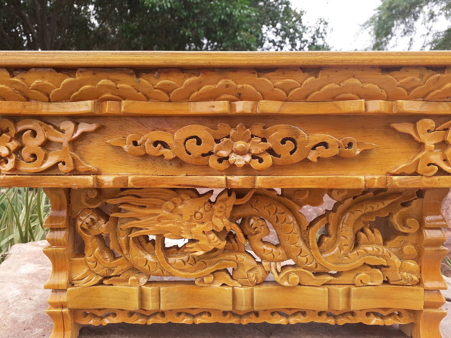 Small Size Dragon Handcarved Foldable Wooden Tibetan Buddhist Altar,Zen Meditation Altar,Dragon Carved Prayer table,Tibetan Alter Table,