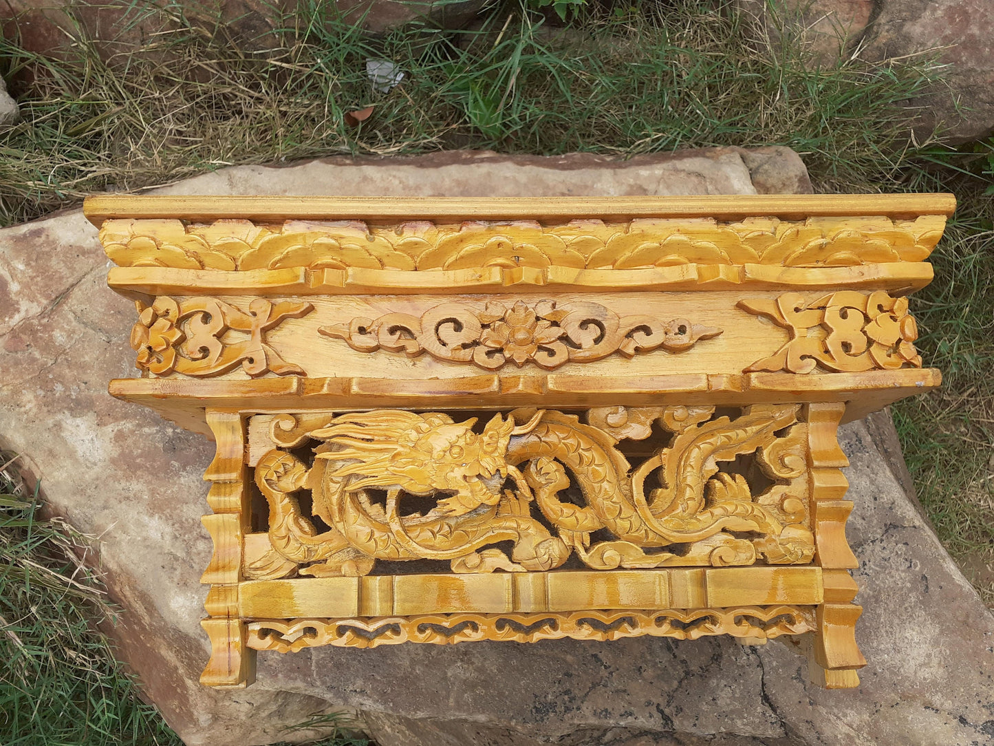 Small Size Dragon Handcarved Foldable Wooden Tibetan Buddhist Altar,Zen Meditation Altar,Dragon Carved Prayer table,Tibetan Alter Table,