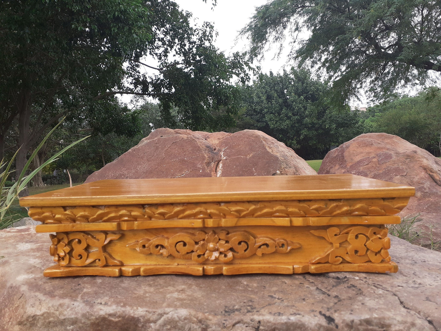 Small Size Dragon Handcarved Foldable Wooden Tibetan Buddhist Altar,Zen Meditation Altar,Dragon Carved Prayer table,Tibetan Alter Table,