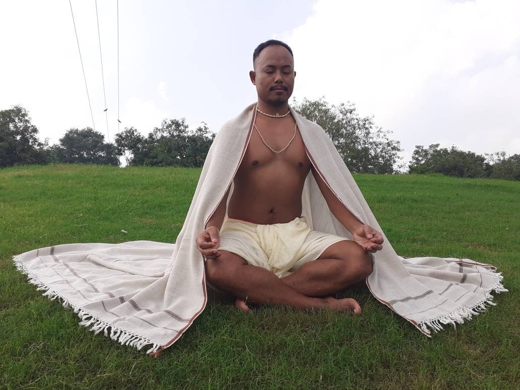 TRISHUL Large Handwoven Light Grey Himalayan Sheep Wool Meditation Shawl,Wool Indian Blanket,Handmade Prayer Wrap,Himalayan Wool Prayer Wrap