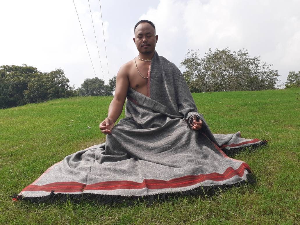 GAURA Large Dark Grey Handwoven Pure Himalayan Yak Wool Prayer Blanket,Yak Wool Meditation Shawl,Tibetan Yak Wool Blanket,Himalayan Yak Wrap