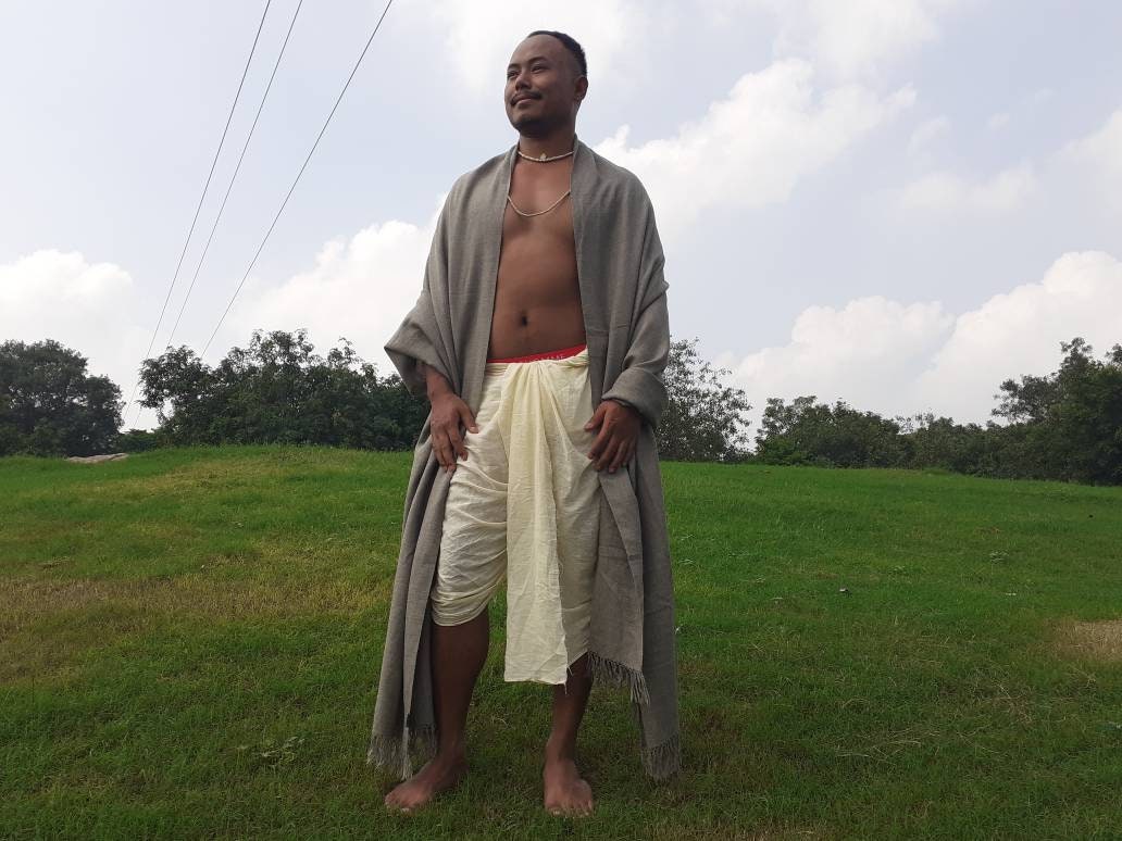 Rudra X-Large Handwoven Grey Plain PureHimalayan Sheep Wool Meditation Shawl,Himalayan Prayer Blanket,Wool Prayer Wrap,Ethnic Indian Blanket