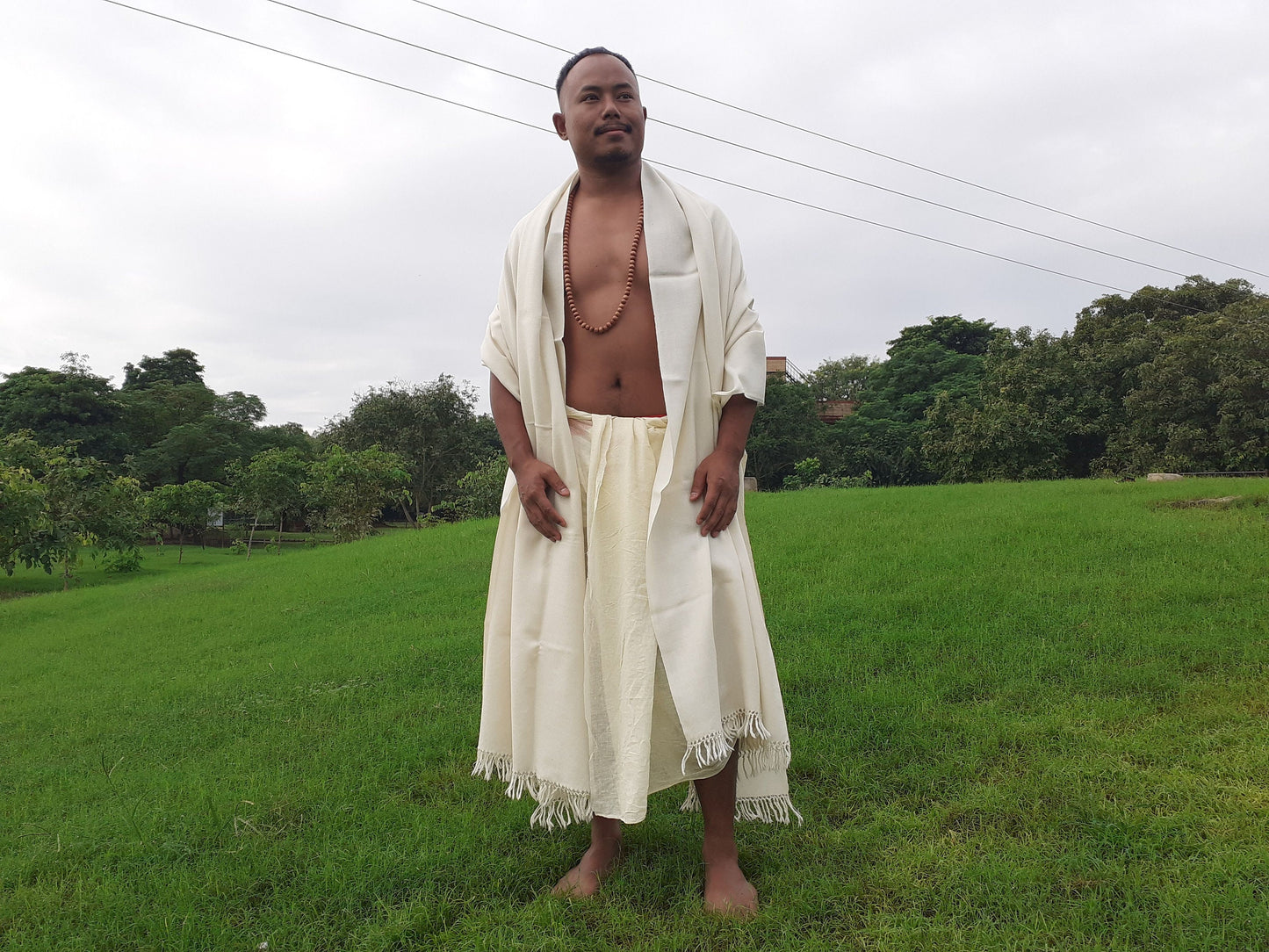 BRAHMA X-Large 'Yogi' Handwoven Pure Himalayan Sheep Wool Meditation Shawl,Himalayan Prayer Blanket,Himalayan Wool,Handmade Indian Yoga Wrap