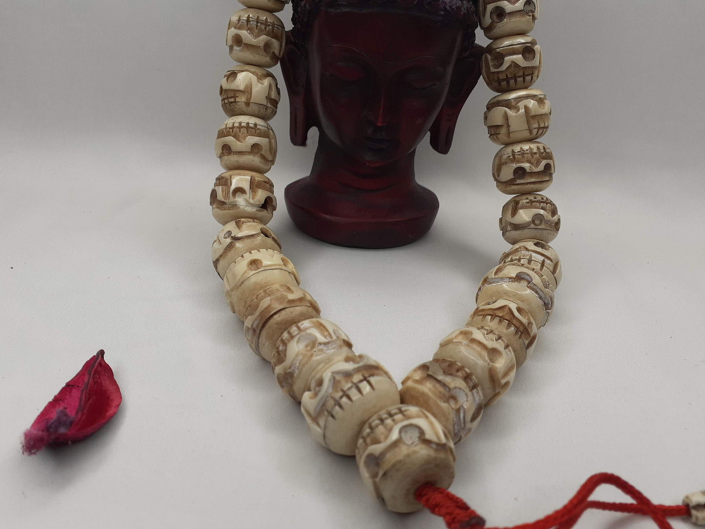 28 Large Handcarved Skull Yak Bone Beads,Bone Meditation Mala,bone necklace,Ethnic Bone Jewellery,Tibetan Buddhist Prayer Skull Bone Mala