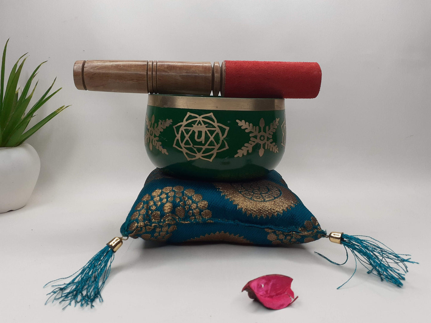 Heart Chakra Meditation Gift Box,Chakra Healing Kit,Sound Healing,Bowl Spiritual Gifts,Personalized Gift Box Self Care Self Love Kits