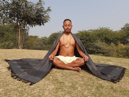 Handwoven X-Large Dark Grey Pure Himalayan Sheep Wool Meditation Shawl,Himalayan Prayer Blanket,Kullu Shawl,Ethnic Indian Wool Prayer Wrap