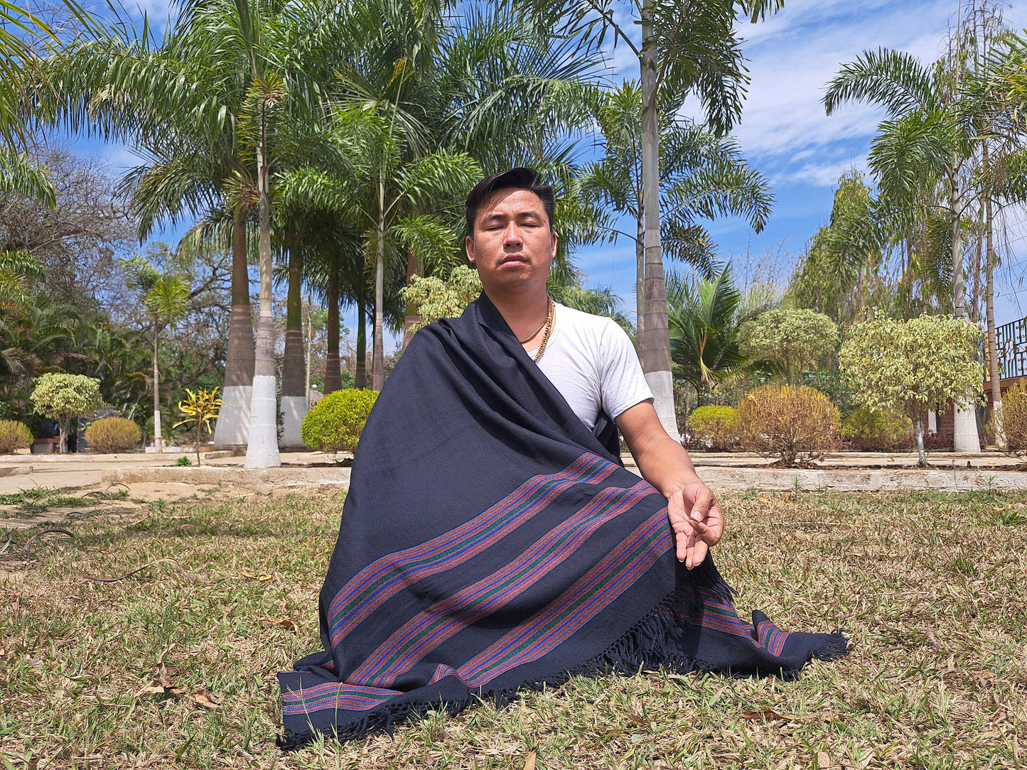 Handwoven Navy Blue Himalayan Sheep Wool Meditation Shawl,Indian Prayer Blanket,Himalayan Wool,Kullu Shawl,Handmade Indian Shawl,