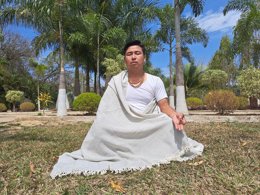 Handwoven Handspun Offwhite Himalayan Sheep Wool Meditation Shawl,Himalayan Prayer Blanket,Kullu Shawl,Ethnic Indian Shawl,Wool Prayer Wrap