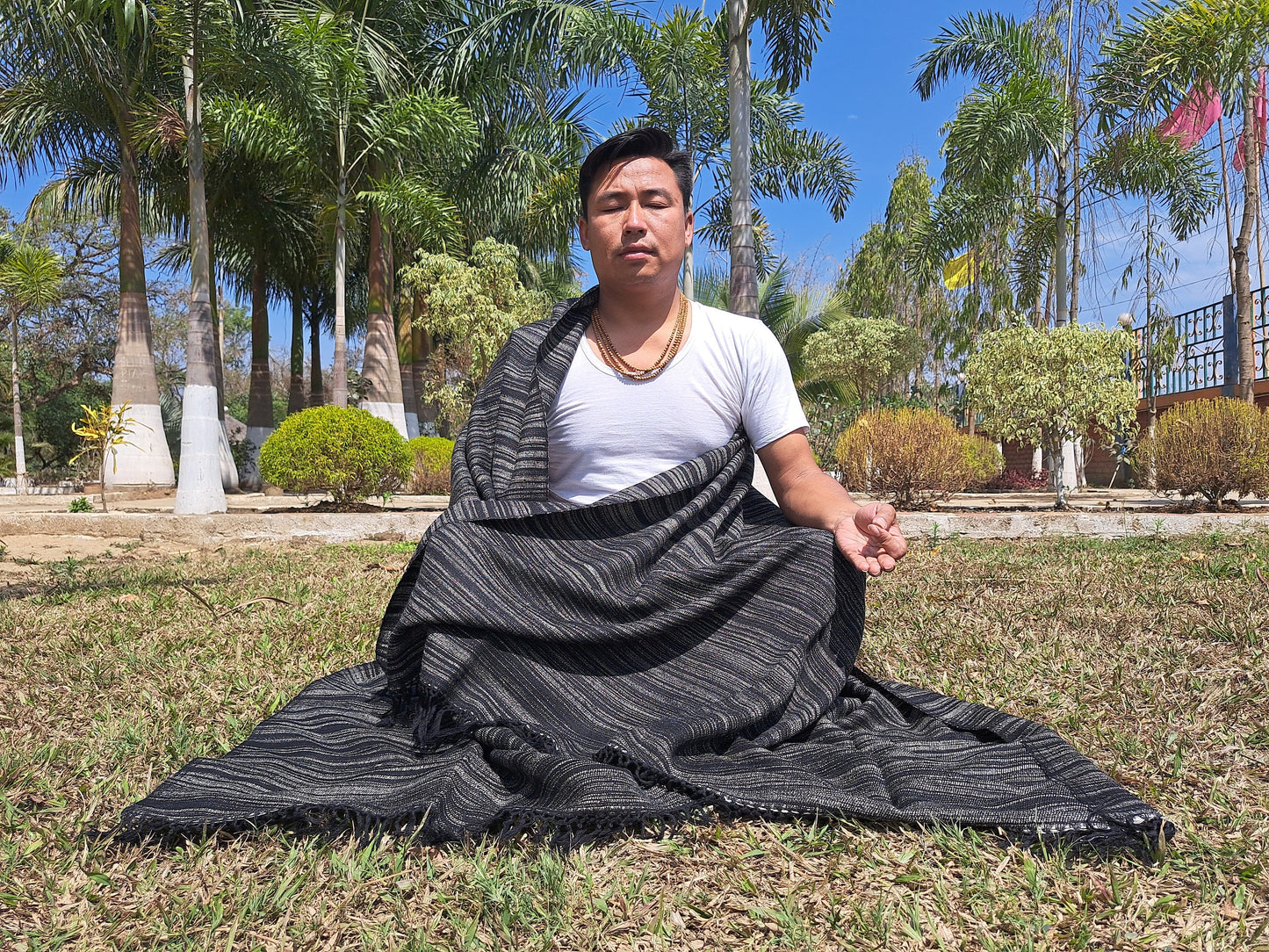 KALI X-Large Thick Black Handwoven Himalayan Yak Wool Blanket,Yak Meditation Shawl,Tibetan Yak Wool, Tibetan Blanket,Himalayan Yak Wrap,