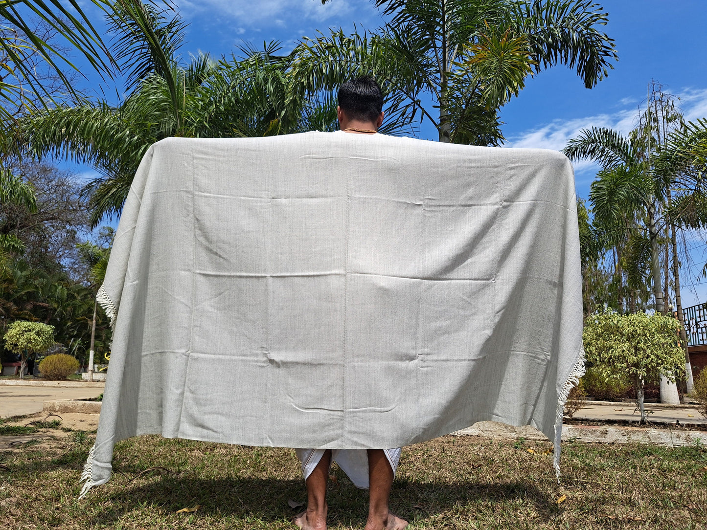 Handwoven Handspun Offwhite Himalayan Sheep Wool Meditation Shawl,Himalayan Prayer Blanket,Kullu Shawl,Ethnic Indian Shawl,Wool Prayer Wrap