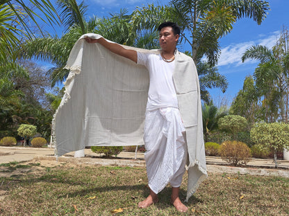 Handwoven Handspun Offwhite Himalayan Sheep Wool Meditation Shawl,Himalayan Prayer Blanket,Kullu Shawl,Ethnic Indian Shawl,Wool Prayer Wrap