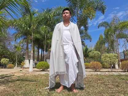 Handwoven  Light Grey Himalayan Sheep Wool Meditation Shawl,Himalayan Prayer Blanket,Kullu Shawl,Ethnic Indian Shawl,Wool Prayer Wrap