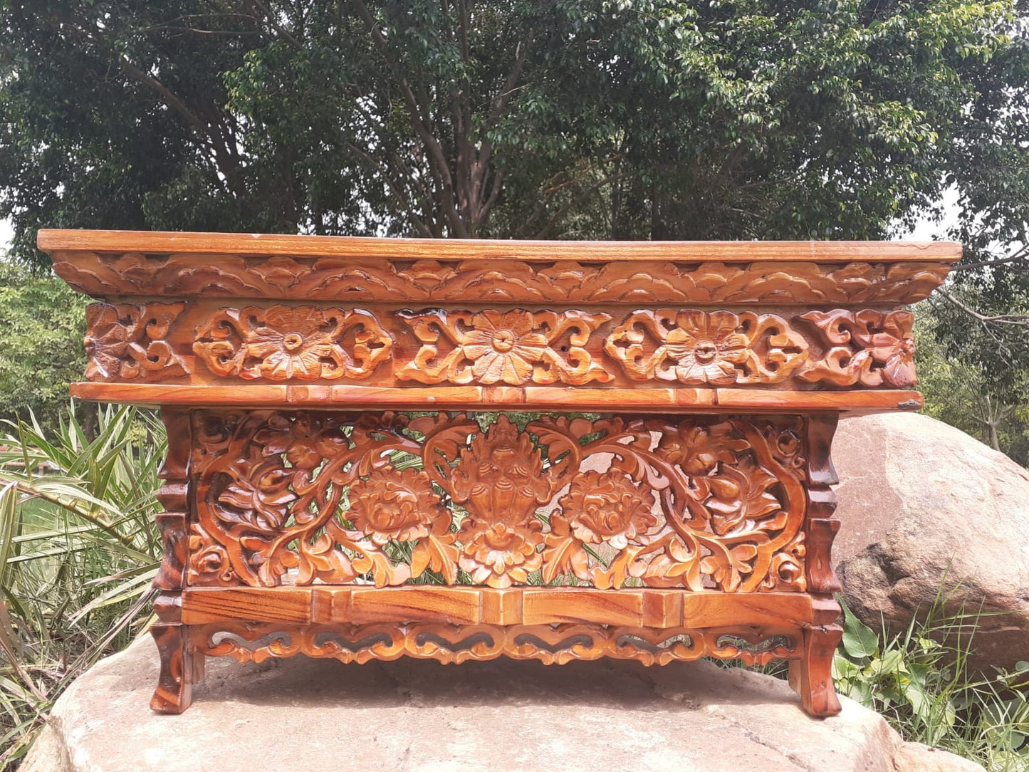 Medium Size Buddhist Auspicious Symbol Carved Foldable Wooden Tibetan Altar Table,Buddhist Prayer Table,Tibetan Meditation Altar,Zen Shrine