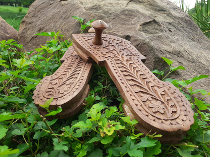 Himalayan"Yogis"Handcrafted Traditional Wooden Slippers for Meditation and Yoga,Unique Carved Wooden Charan Paduka,Prayer Wooden Slippers