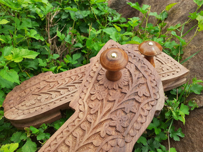 Himalayan"Yogis"Handcrafted Traditional Wooden Slippers for Meditation and Yoga,Unique Carved Wooden Charan Paduka,Prayer Wooden Slippers