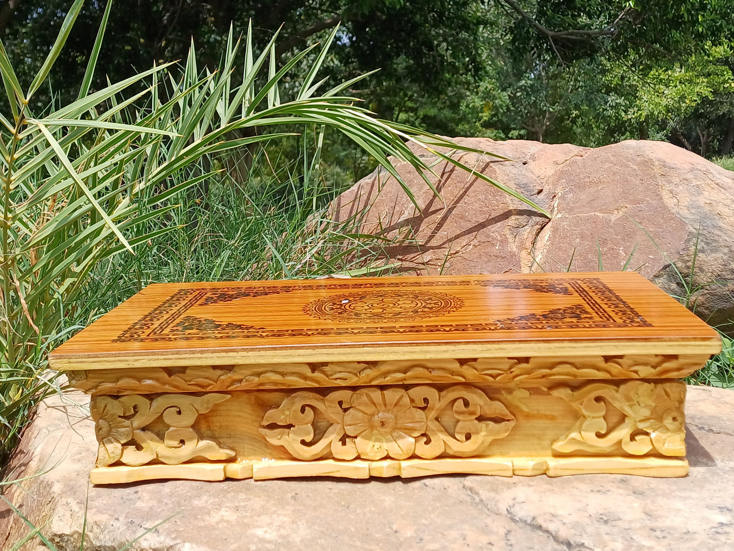Small Size Dragon Handcarved Foldable Wooden Tibetan Buddhist Altar,Zen Meditation Altar,Dragon Carved Prayer table,Tibetan Alter Table,