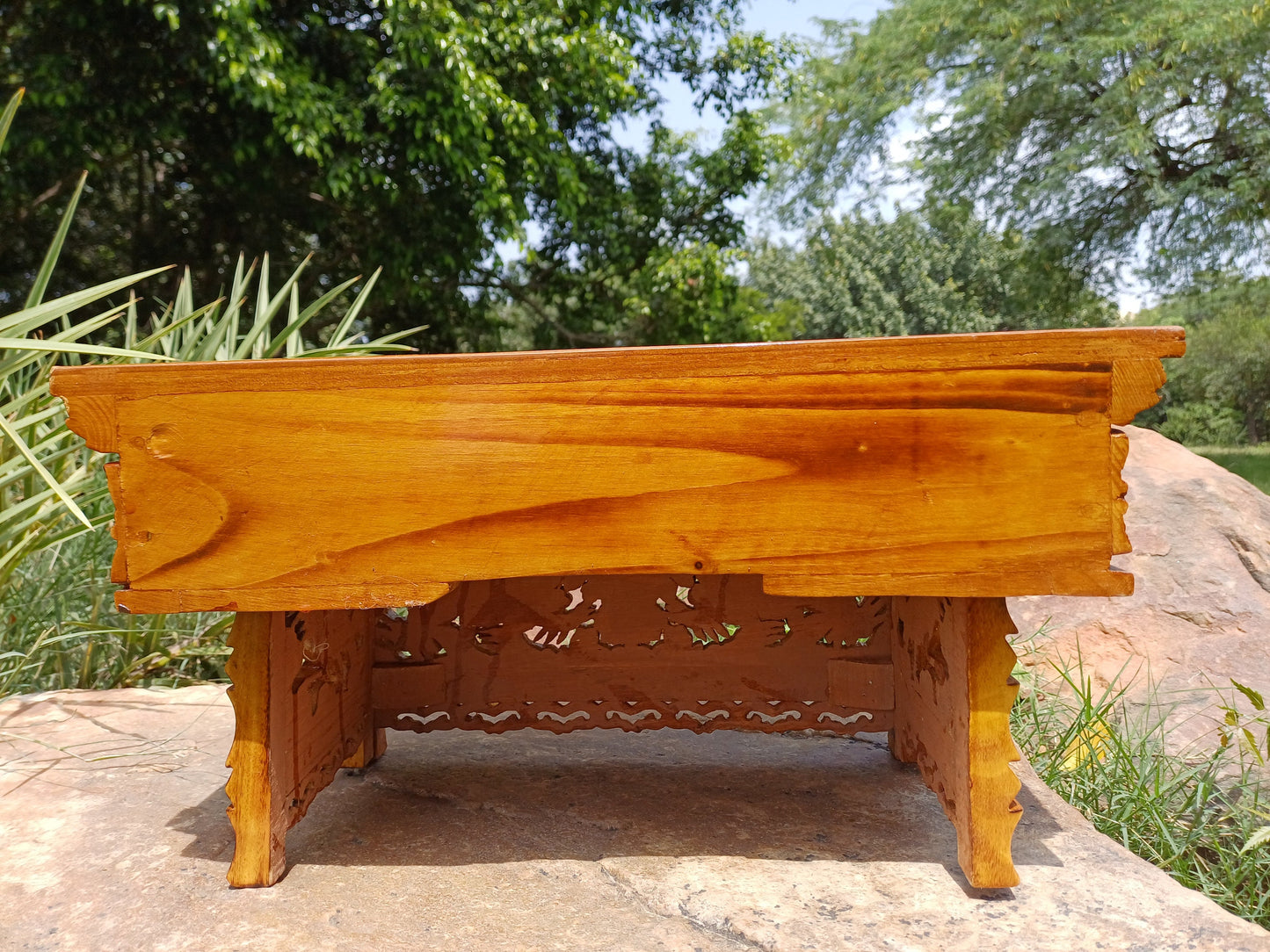 Small Handcarved Snow Lion Foldable Wooden Tibetan Buddhist Altar,Buddhist Prayer Table,Tibetan Meditation Altar,Traditional Tibetan Table