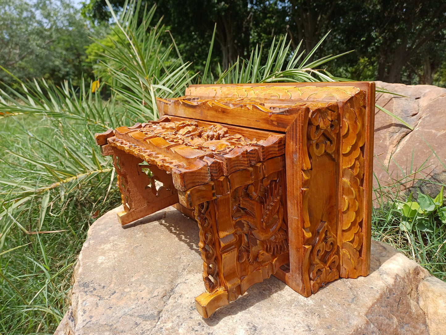 Small Handcarved Snow Lion Foldable Wooden Tibetan Buddhist Altar,Buddhist Prayer Table,Tibetan Meditation Altar,Traditional Tibetan Table