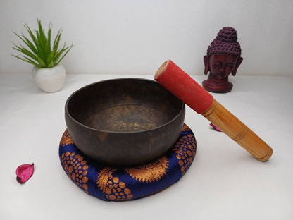 Antique Singing Bowl 5 inch Bowl Handmade Tibetan Singing Bowl of Yoga, Meditation, Chakra Healing, Hand Carved Antique Healing Singing bowl