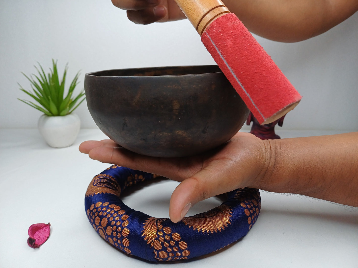 Antique Singing Bowl 5 inch Bowl Handmade Tibetan Singing Bowl of Yoga, Meditation, Chakra Healing, Hand Carved Antique Healing Singing bowl