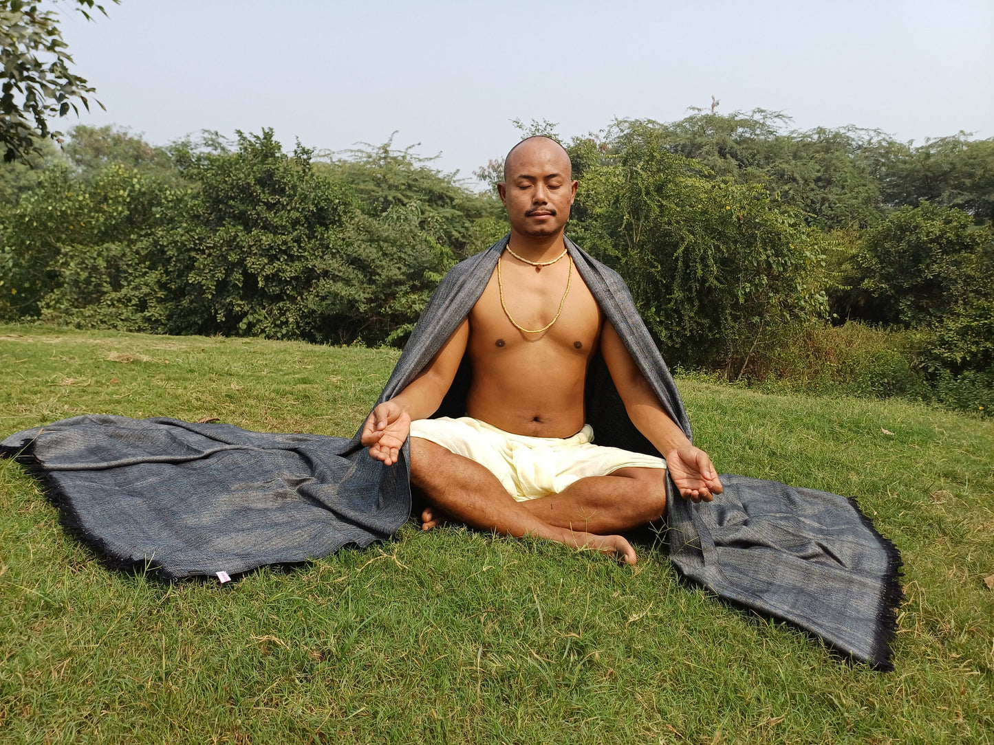Extra Large Dark Grey Yogi Handwoven Himalayan Sheep Wool Meditation Shawl,Himalayan Prayer Blanket,Kullu Shawl,Handmade Ethnic Indian Shawl