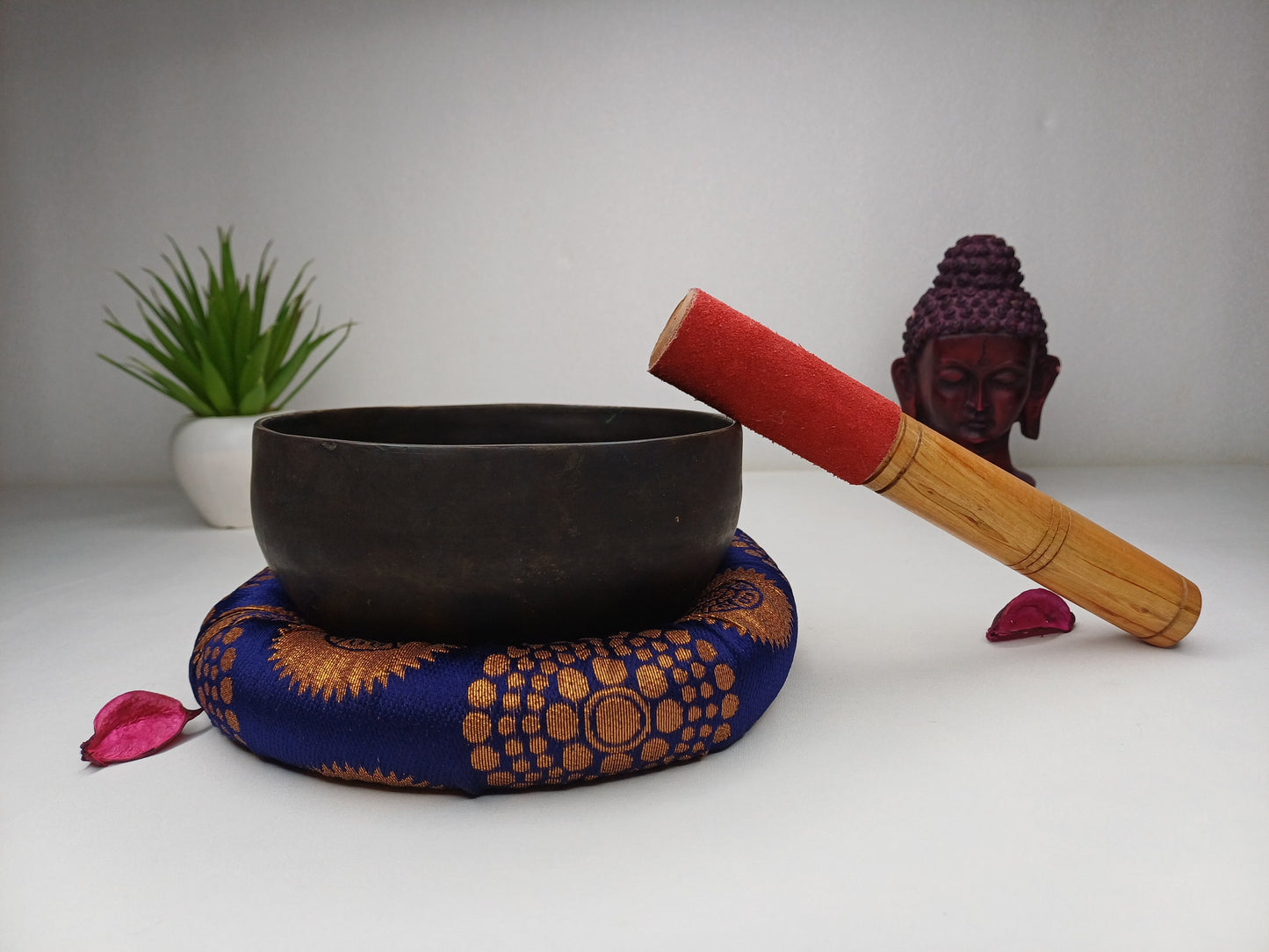 Antique Singing Bowl 5 inch Bowl Handmade Tibetan Singing Bowl of Yoga, Meditation, Chakra Healing, Hand Carved Antique Healing Singing bowl