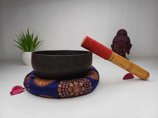 Antique Singing Bowl 5 inch Bowl Handmade Tibetan Singing Bowl of Yoga, Meditation, Chakra Healing, Hand Carved Antique Healing Singing bowl