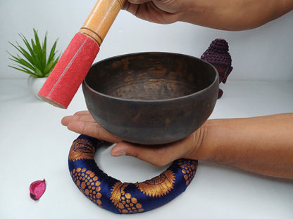Antique Singing Bowl 5 inch Bowl Handmade Tibetan Singing Bowl of Yoga, Meditation, Chakra Healing, Hand Carved Antique Healing Singing bowl