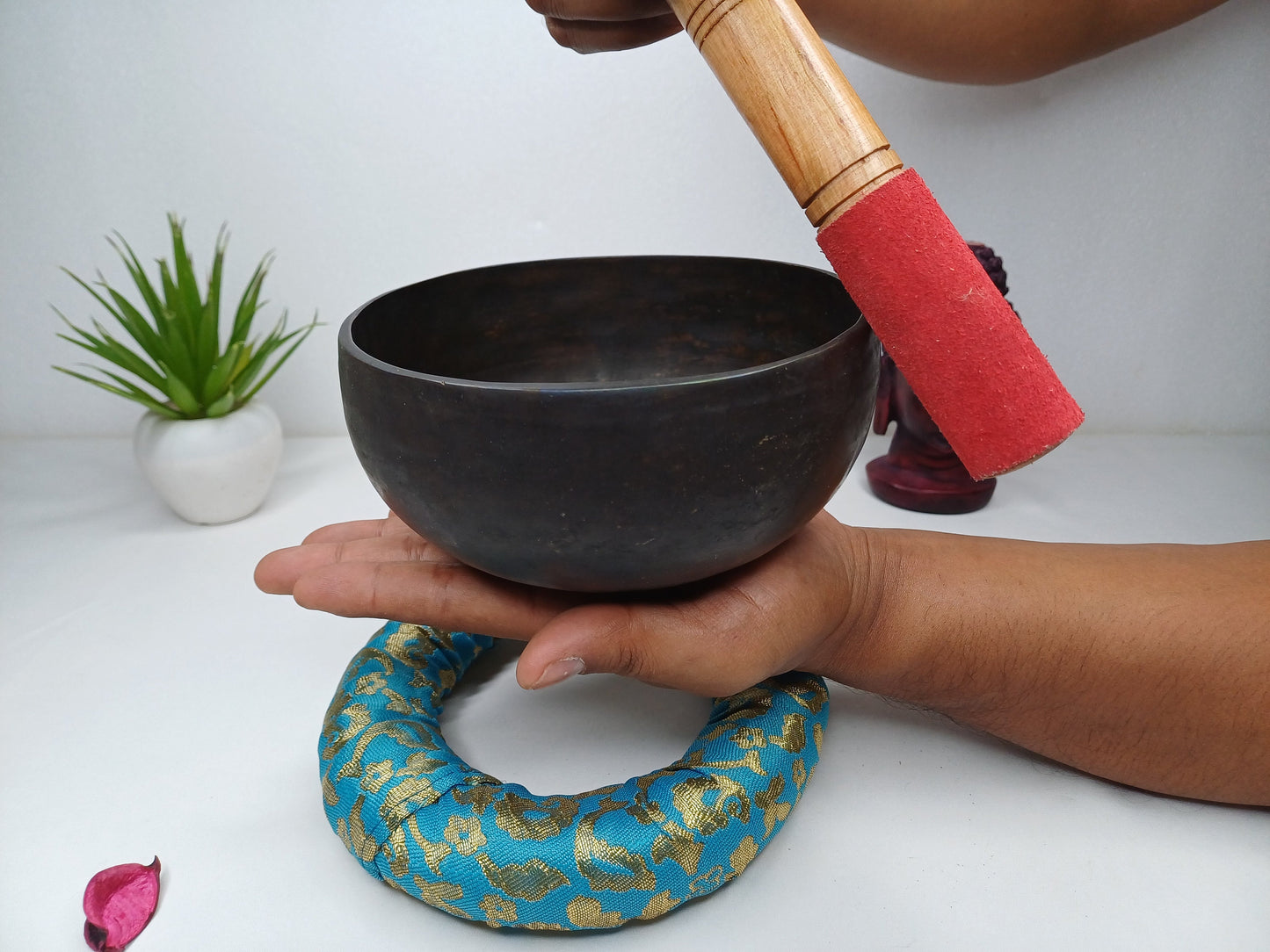 Antique Singing Bowl 5 inch Bowl Handmade Tibetan Singing Bowl of Yoga, Meditation, Chakra Healing, Hand Carved Antique Healing Singing bowl