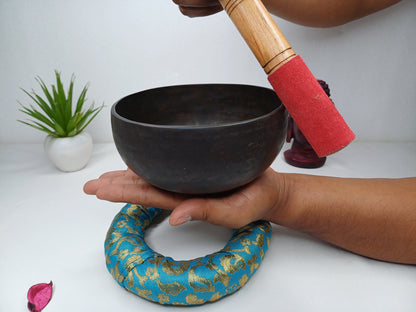 Antique Singing Bowl 5 inch Bowl Handmade Tibetan Singing Bowl of Yoga, Meditation, Chakra Healing, Hand Carved Antique Healing Singing bowl