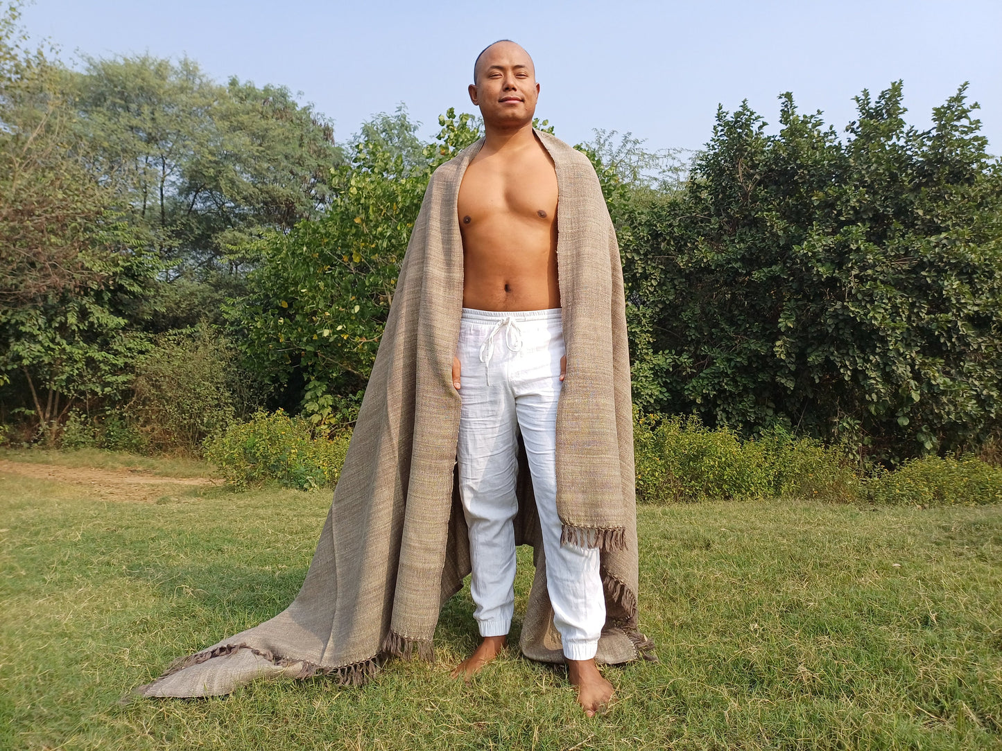 AADI X-Large Thick Brown Ethical Handwoven Pure Himalayan Yak Wool Meditation Blanket,Indian Yak Wool Prayer Wrap,Tibetan YakWool Prayer Zen