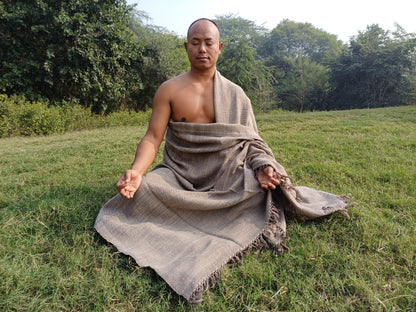 AADI X-Large Thick Brown Ethical Handwoven Pure Himalayan Yak Wool Meditation Blanket,Indian Yak Wool Prayer Wrap,Tibetan YakWool Prayer Zen