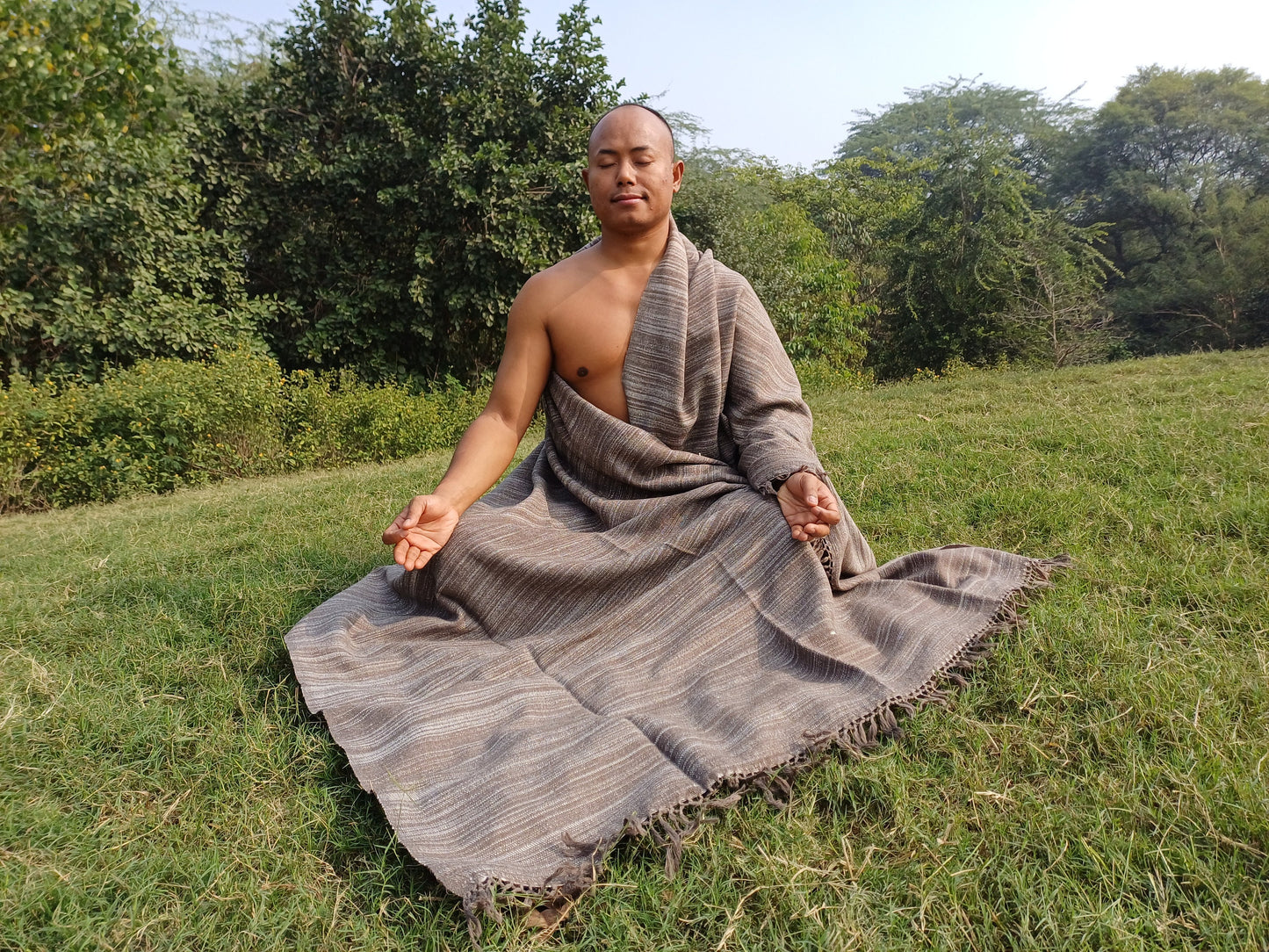 CHAKRA X-Large Thick Heavy Brown Handwoven Pure Himalayan Yak Wool Meditation Blanket,Tibetan Yak Wool Wrap,Himalayan YakWool Prayer Blanket