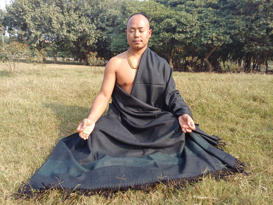 LargeForest Green Handwoven Pure Himalayan Sheep Wool Meditation Shawl,Buddhist Wool Prayer Blanket,Kullu Shawl,Ethnic Indian Prayer Blanket