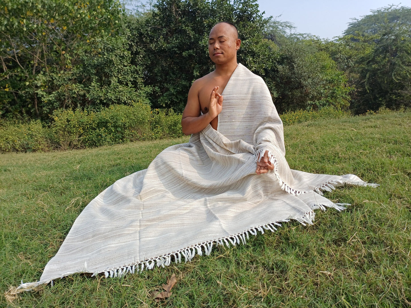 ARJUNA X-Large Thick Light Grey Handspun Handwoven Himalayan Yak Wool Meditation Blanket,Tibetan Yak Wool Wrap,Ethnic Yak Wool Prayer Zen