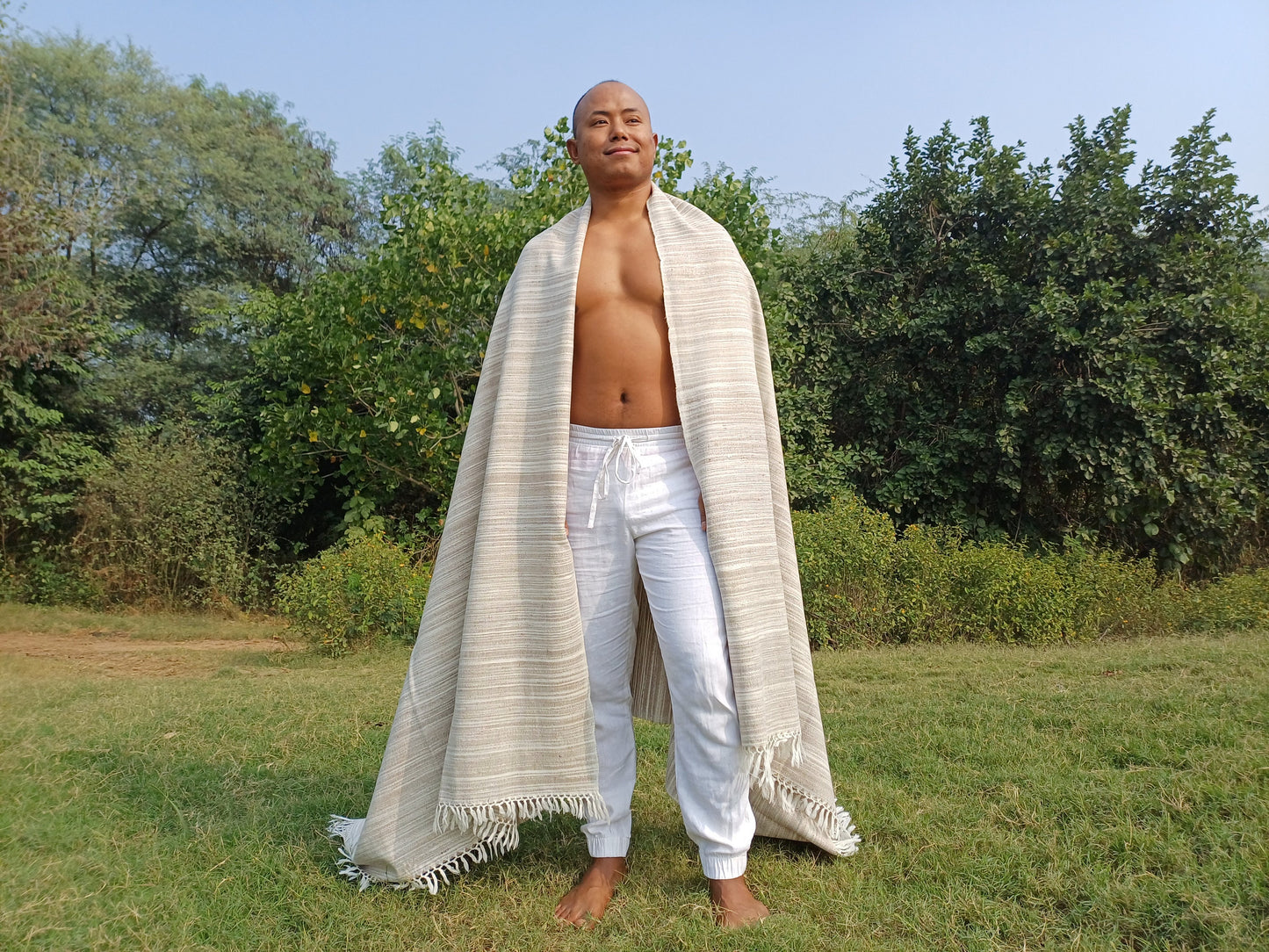 ARJUNA X-Large Thick Light Grey Handspun Handwoven Himalayan Yak Wool Meditation Blanket,Tibetan Yak Wool Wrap,Ethnic Yak Wool Prayer Zen