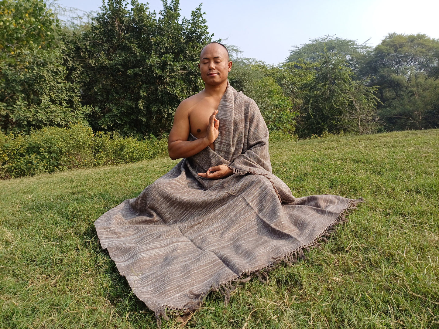 CHAKRA X-Large Thick Heavy Brown Handwoven Pure Himalayan Yak Wool Meditation Blanket,Tibetan Yak Wool Wrap,Himalayan YakWool Prayer Blanket