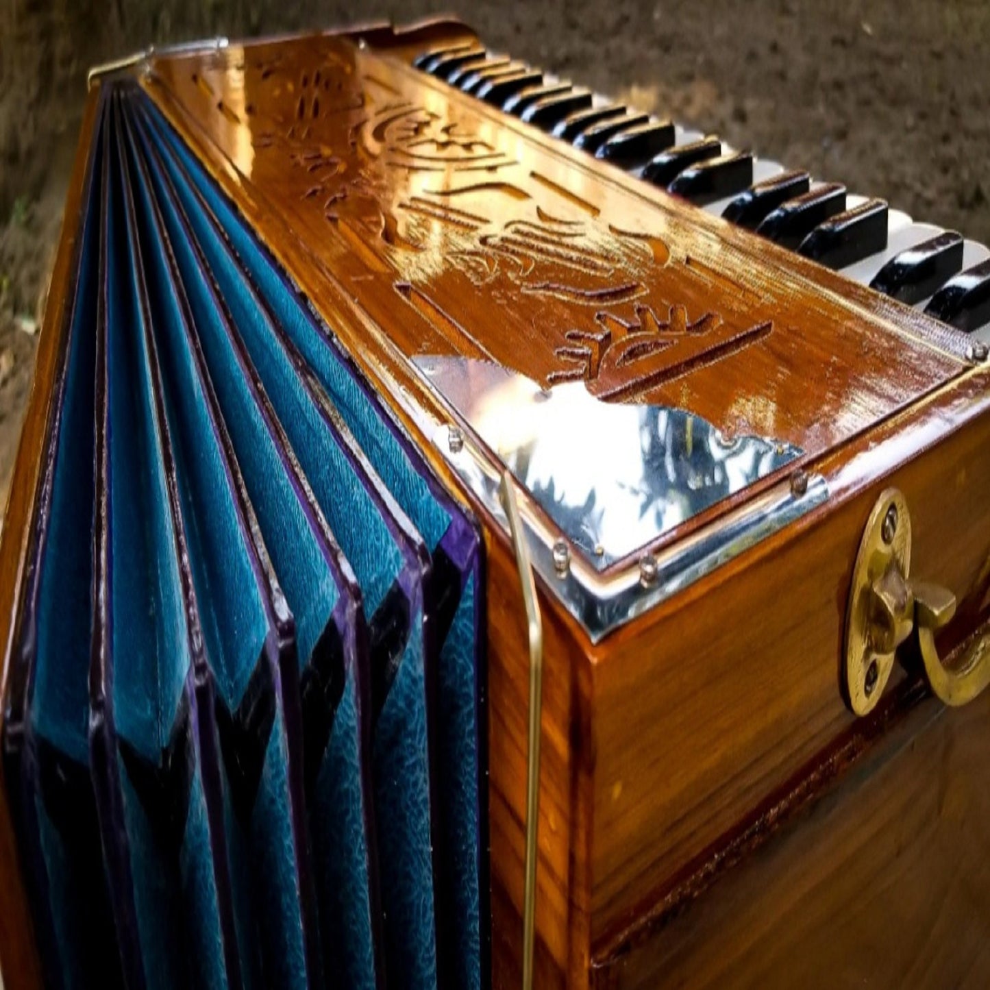 Professional Premium Scale Changer 3 Line 9 Scale Stopper 42 Keys 3.25 Octaves Coupler Teakwood Body Harmonium,Spiritual Kirtan Harmonium