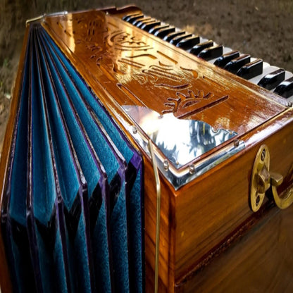 Professional Premium Scale Changer 3 Line 9 Scale Stopper 42 Keys 3.25 Octaves Coupler Teakwood Body Harmonium,Spiritual Kirtan Harmonium